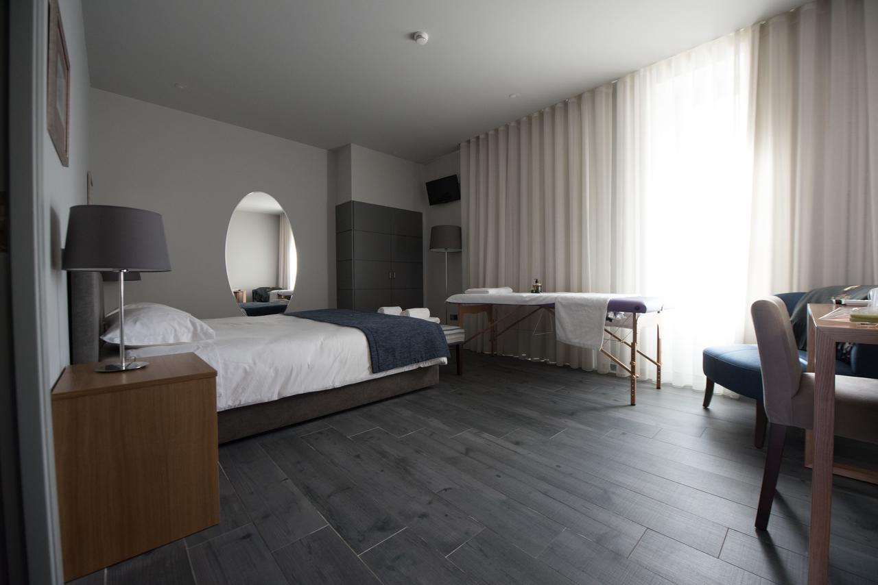 8 VILLAS Hotel&Bistrô Santo Tirso Ngoại thất bức ảnh